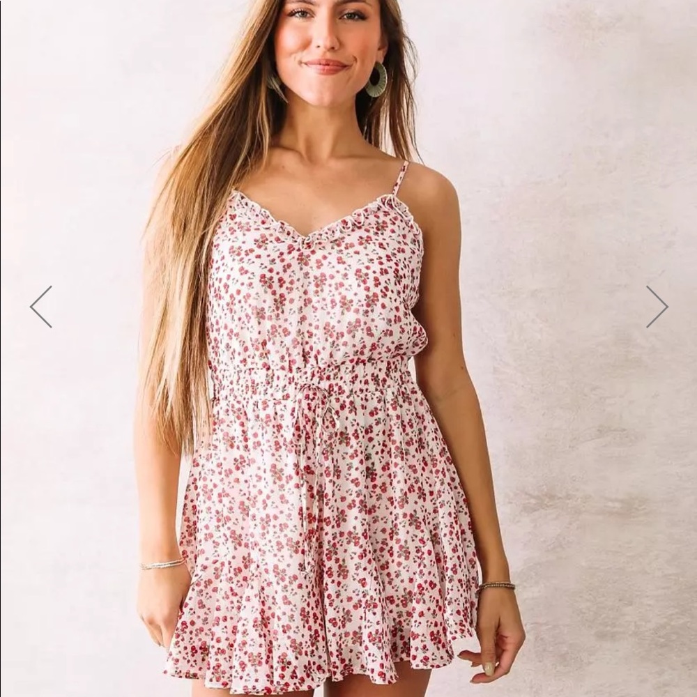 Trixxi XL white and floral romper